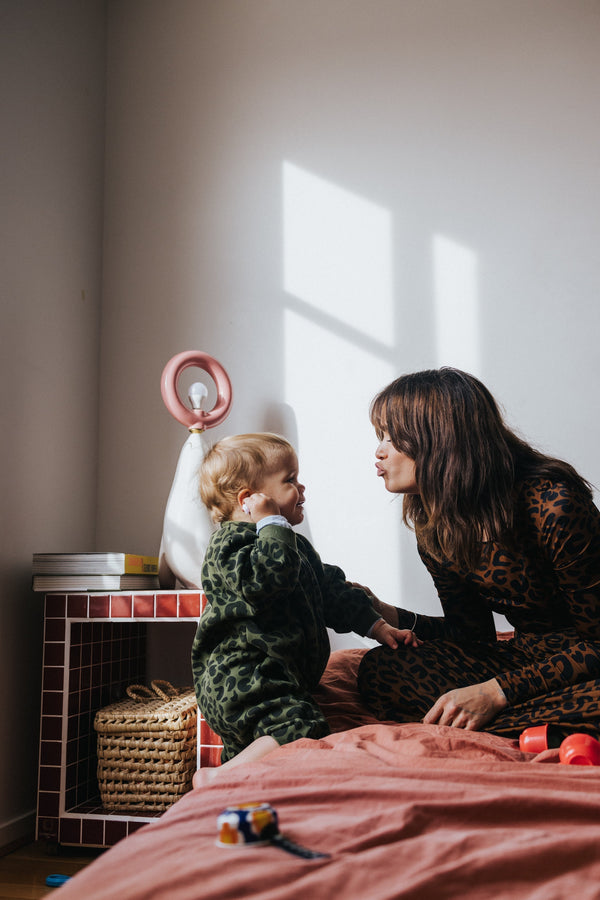 Post-partum, créativité et joyeux chaos : les confidences de Lisa Gachet